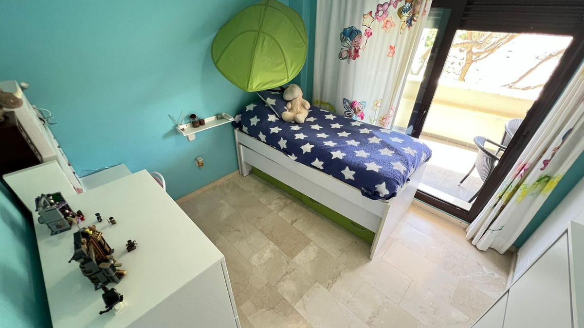 Appartement te koop in Estepona | 3 slaapkamers H5360725