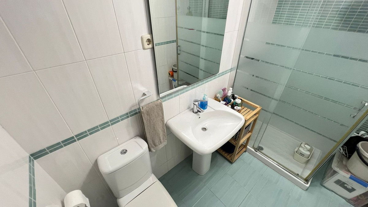 Appartement te koop in Estepona | 3 slaapkamers H5360725