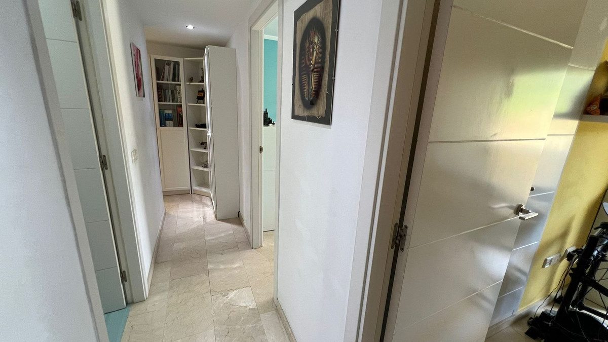 Appartement te koop in Estepona | 3 slaapkamers H5360725