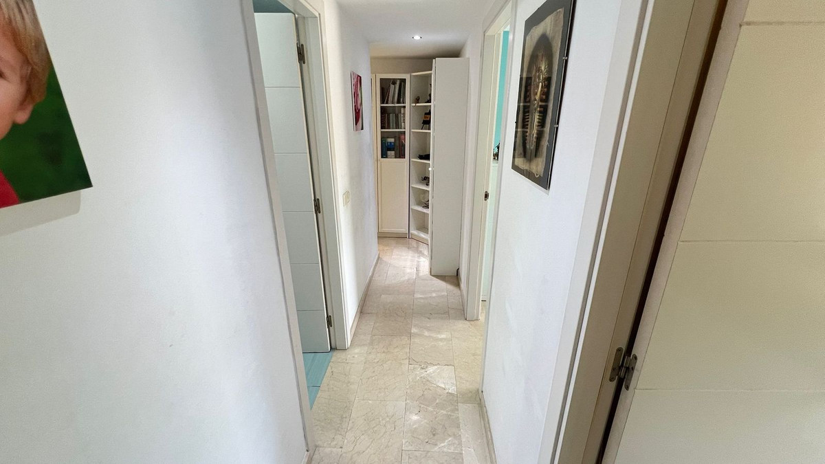 Appartement te koop in Estepona | 3 slaapkamers H5360725