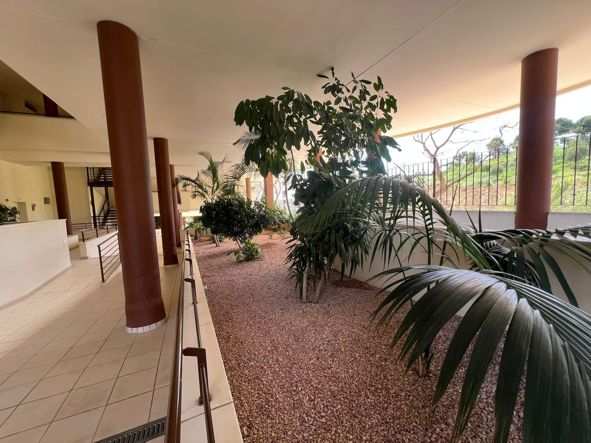 Appartement te koop in Estepona | 3 slaapkamers H5360725