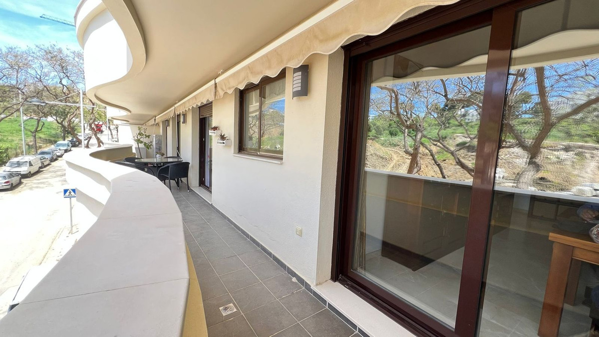 Appartement te koop in Estepona | 3 slaapkamers H5360725