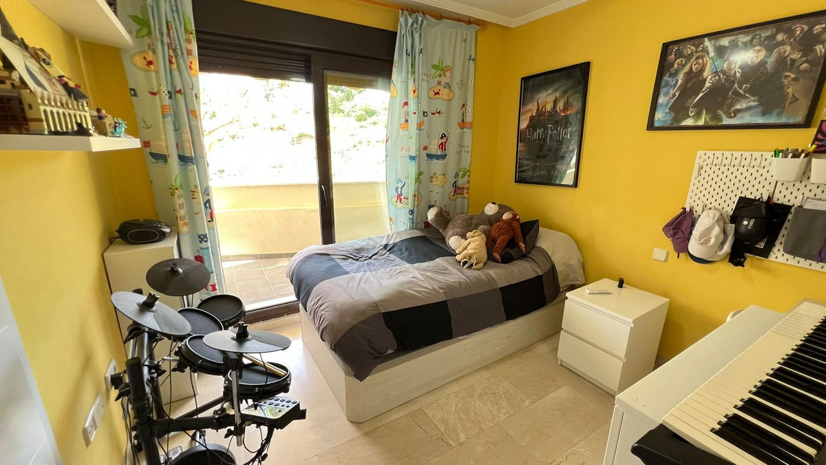 Appartement te koop in Estepona | 3 slaapkamers H5360725