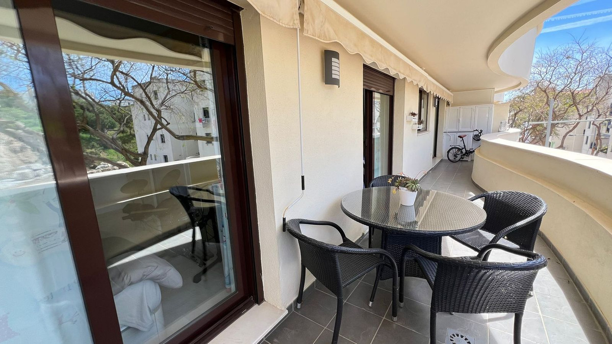 Appartement te koop in Estepona | 3 slaapkamers H5360725