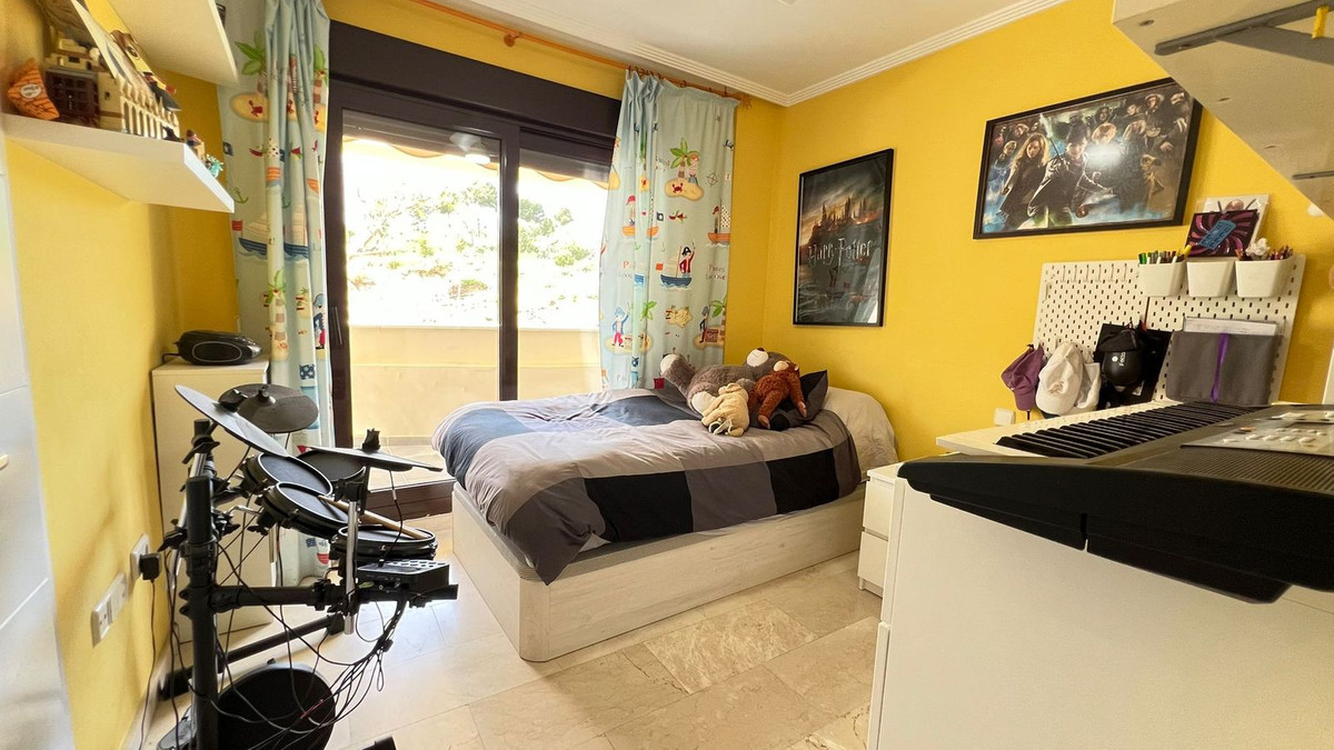 Appartement te koop in Estepona | 3 slaapkamers H5360725