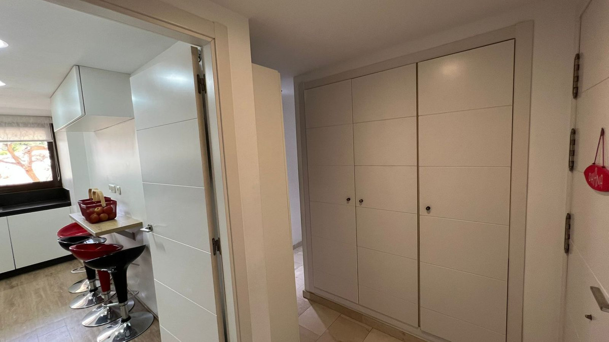 Appartement te koop in Estepona | 3 slaapkamers H5360725