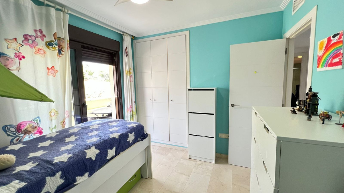 Appartement te koop in Estepona | 3 slaapkamers H5360725