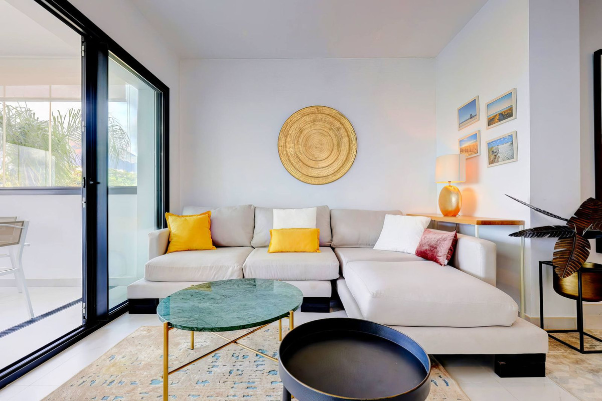 Appartement te koop in Estepona | 2 slaapkamers H5360740