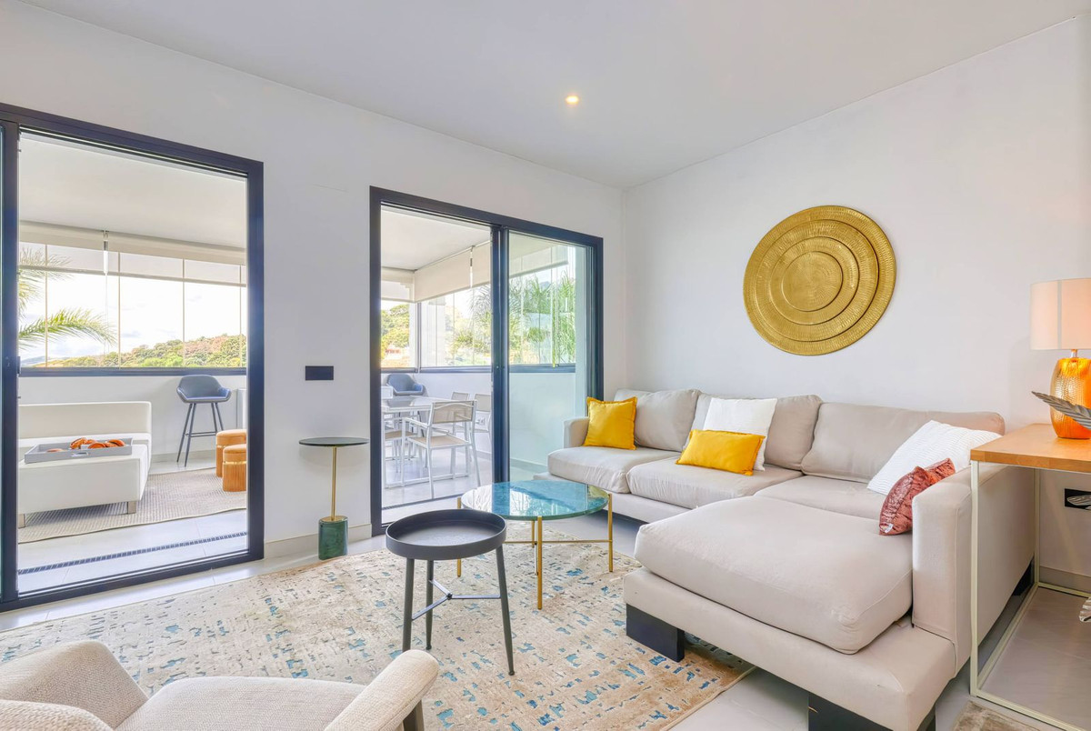 Appartement te koop in Estepona | 2 slaapkamers H5360740