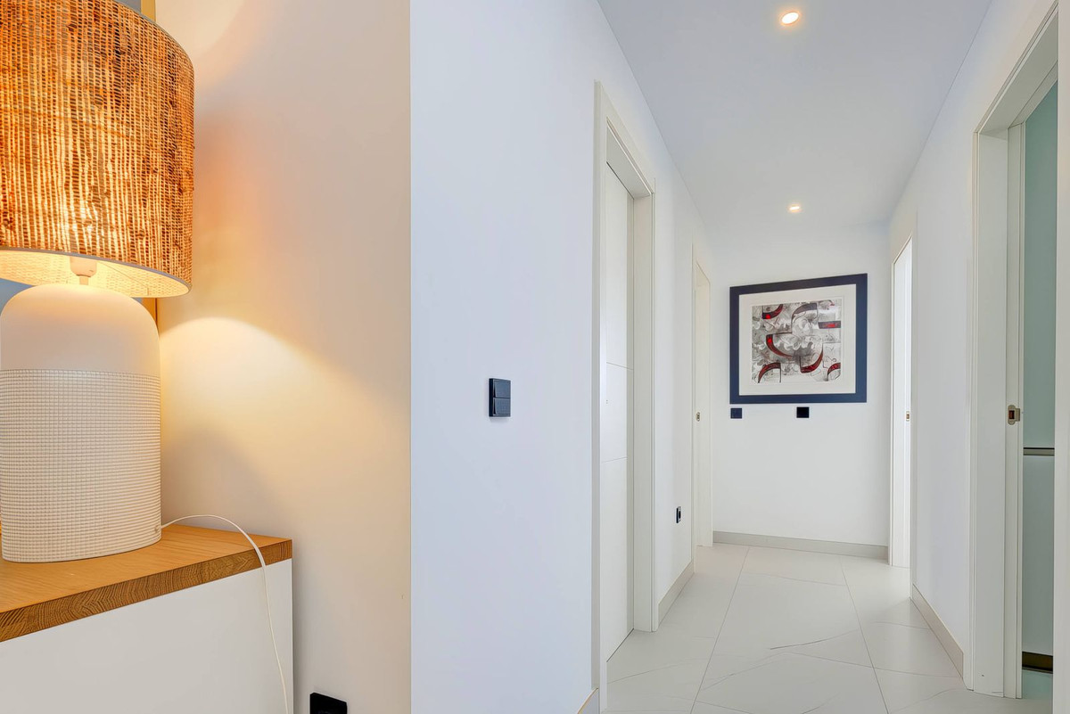 Appartement te koop in Estepona | 2 slaapkamers H5360740