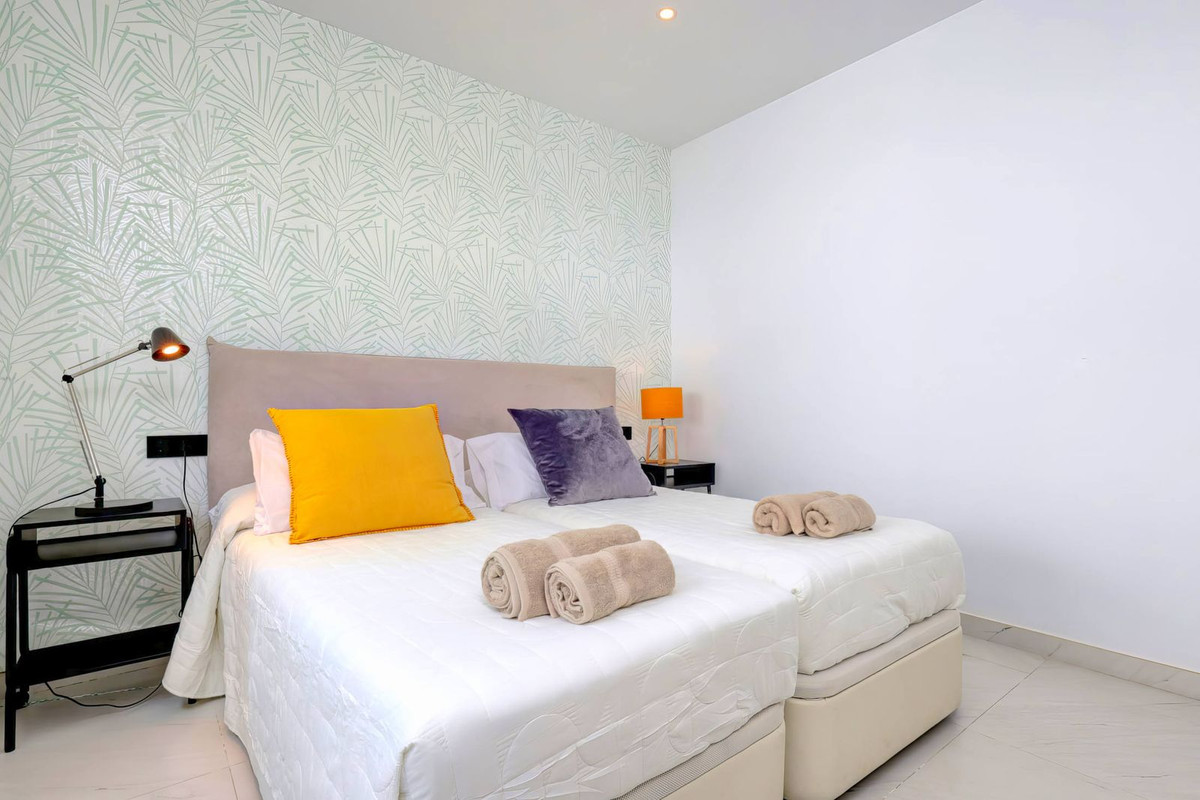 Appartement te koop in Estepona | 2 slaapkamers H5360740