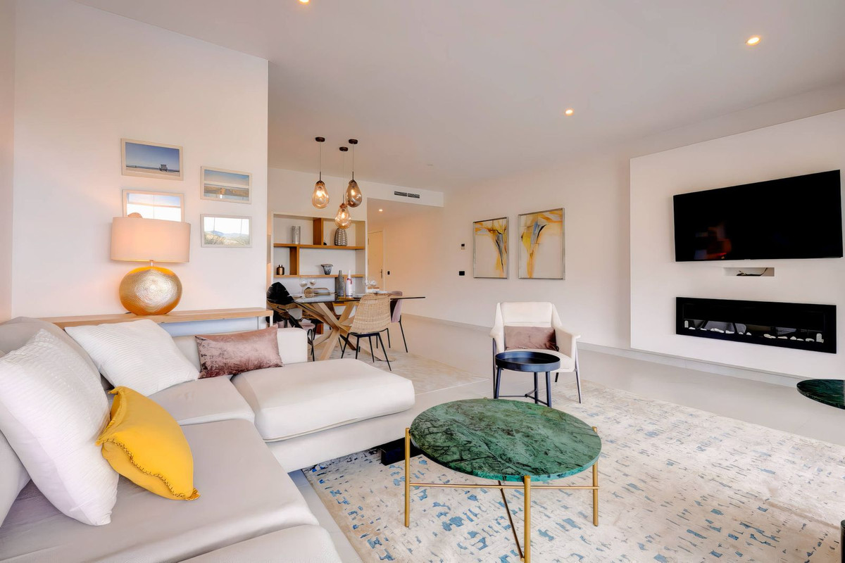 Appartement te koop in Estepona | 2 slaapkamers H5360740