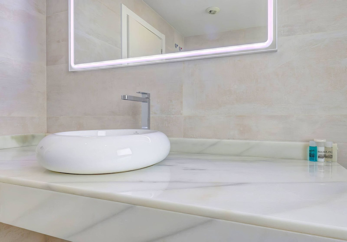 Appartement te koop in Estepona | 2 slaapkamers H5360740