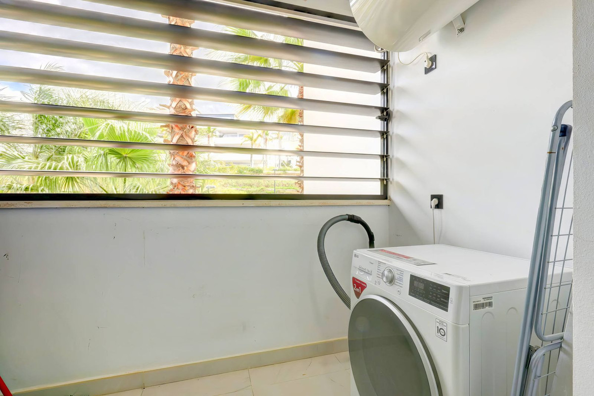 Appartement te koop in Estepona | 2 slaapkamers H5360740