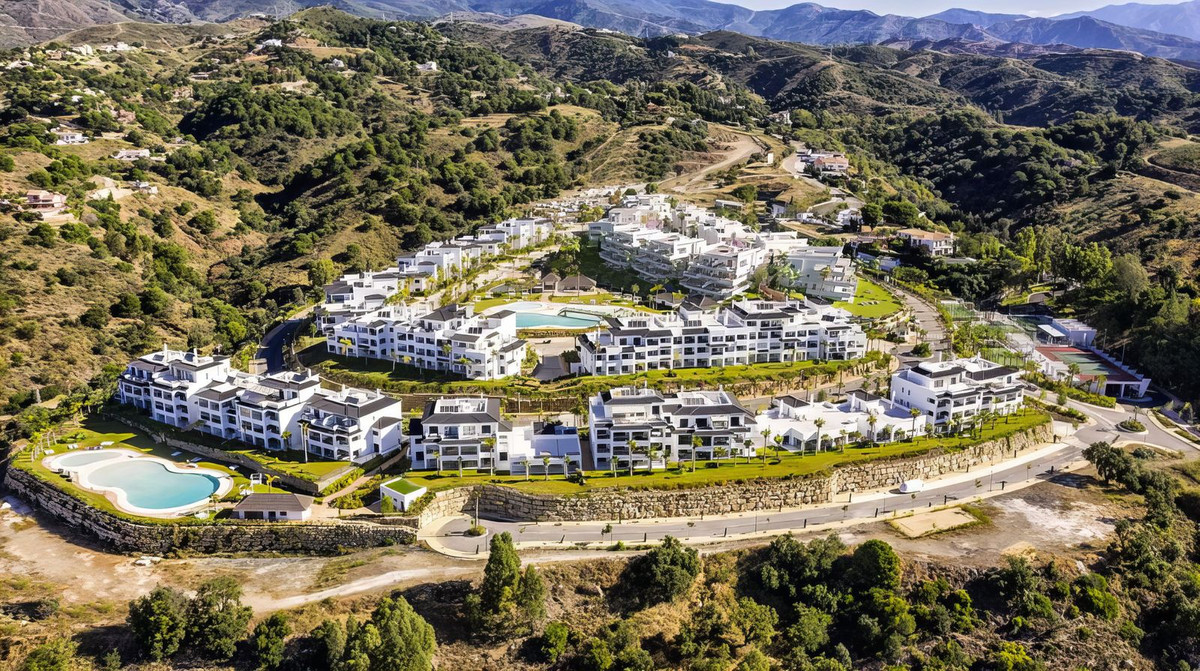 Appartement te koop in Estepona | 2 slaapkamers H5360740