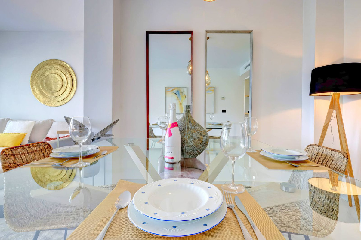 Appartement te koop in Estepona | 2 slaapkamers H5360740