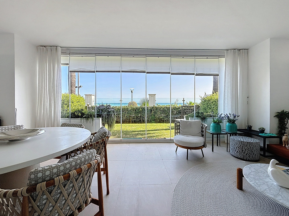 Appartement te koop in Estepona | 2 slaapkamers H5360860