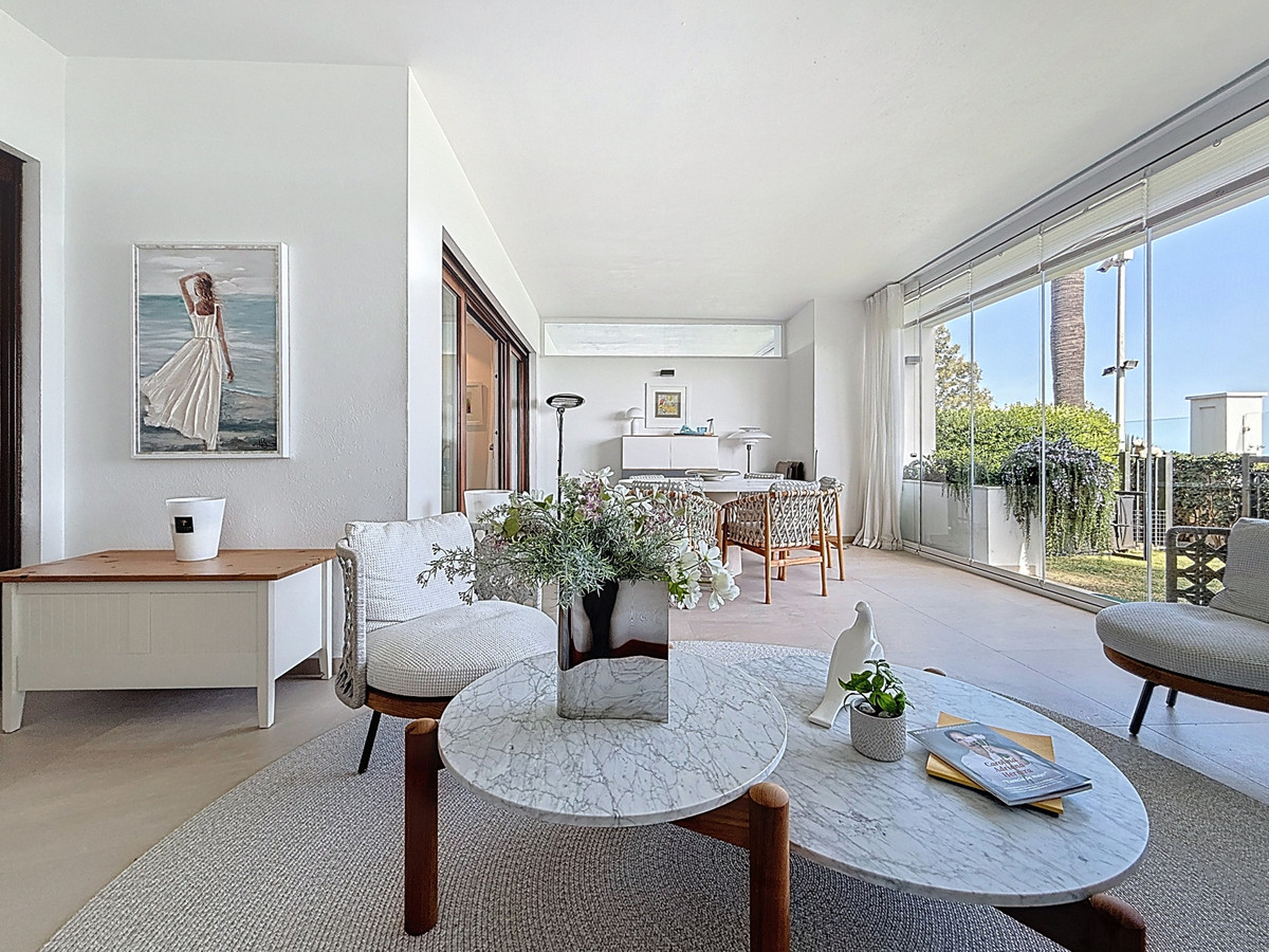 Appartement te koop in Estepona | 2 slaapkamers H5360860