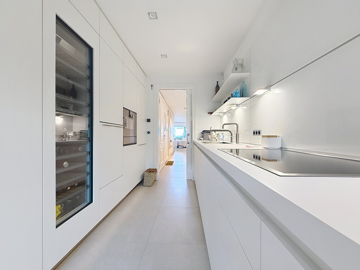 Appartement te koop in Estepona | 2 slaapkamers H5360860