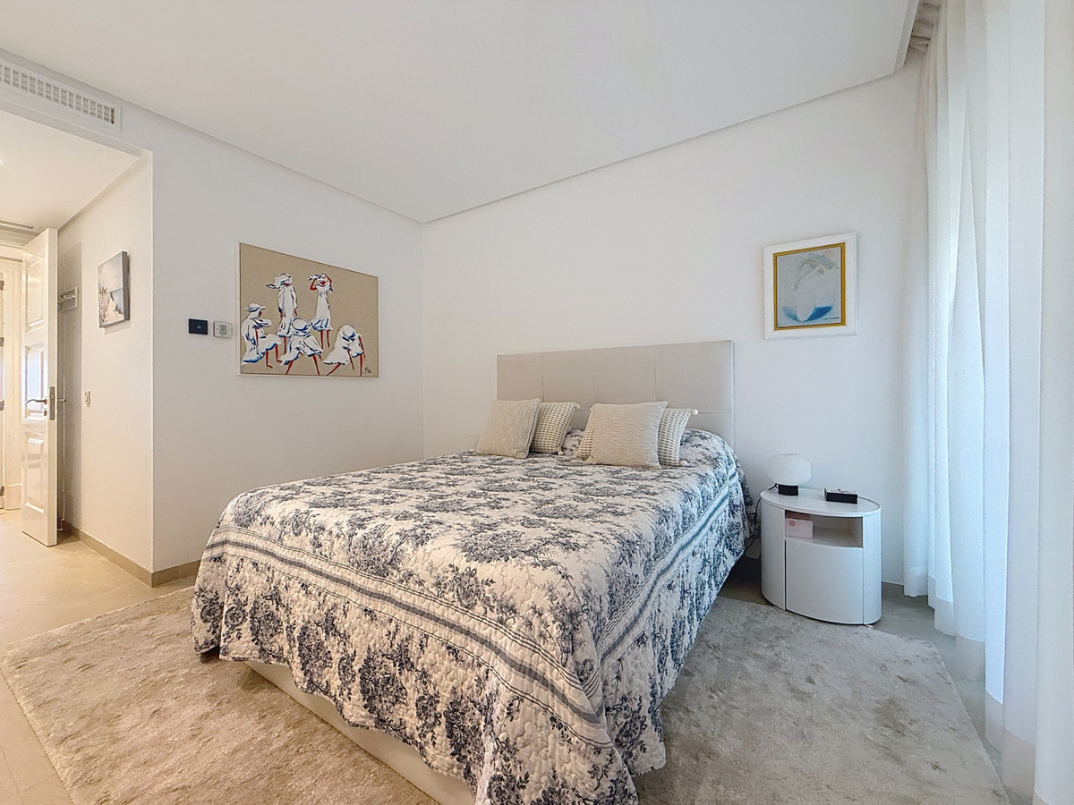 Appartement te koop in Estepona | 2 slaapkamers H5360860