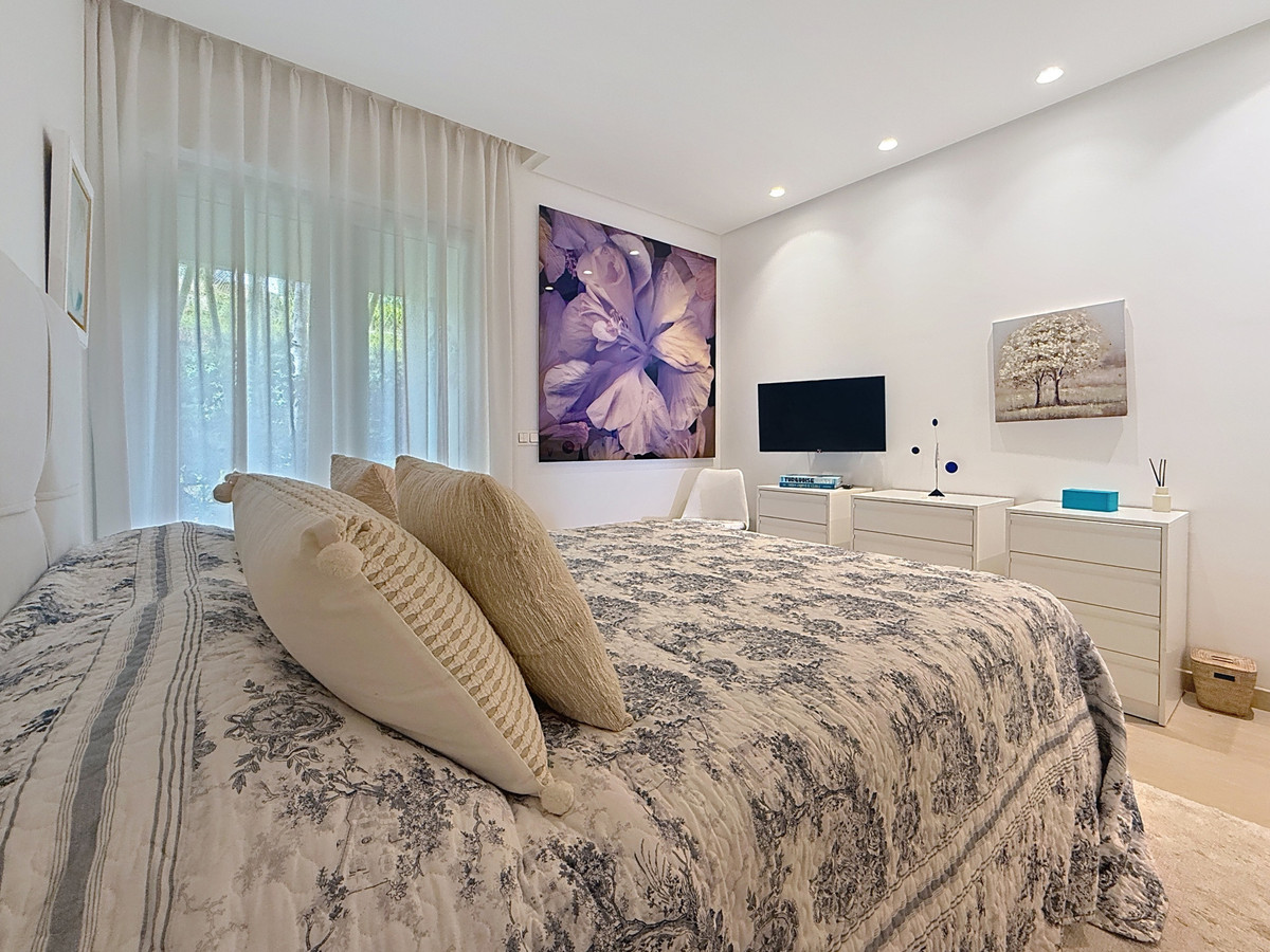 Appartement te koop in Estepona | 2 slaapkamers H5360860