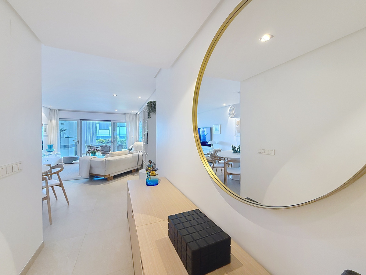 Appartement te koop in Estepona | 2 slaapkamers H5360860