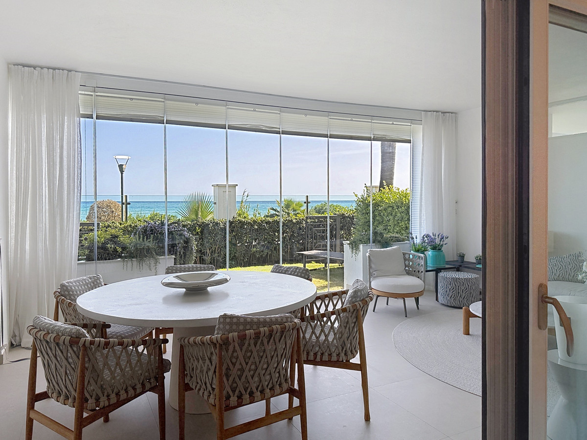 Appartement te koop in Estepona | 2 slaapkamers H5360860