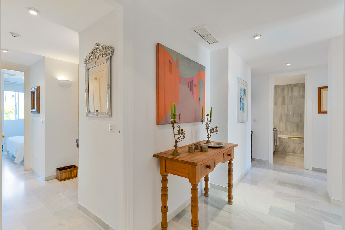 Appartement te koop in Estepona | 3 slaapkamers H5360863