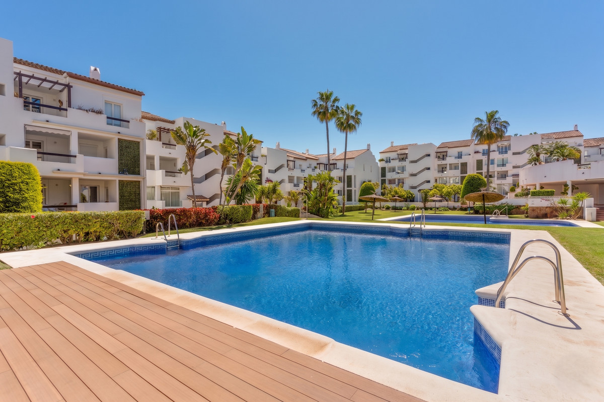 Appartement te koop in Estepona | 3 slaapkamers H5360863