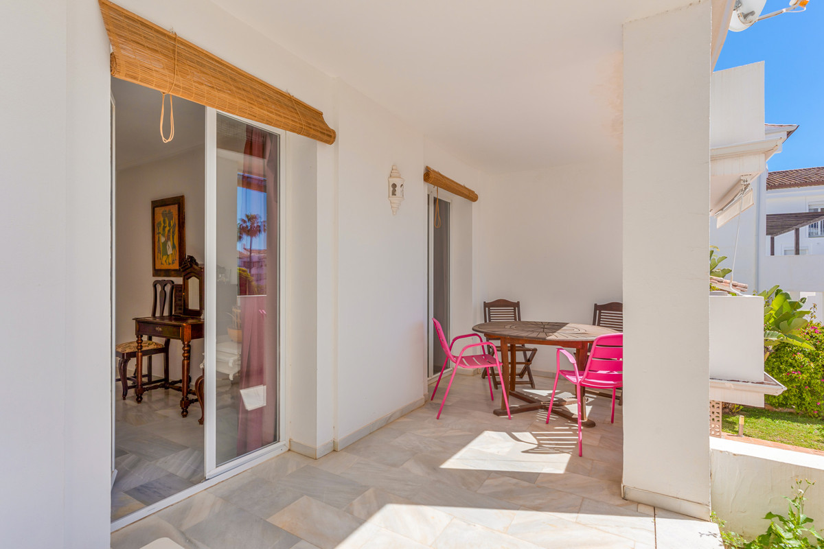 Appartement te koop in Estepona | 3 slaapkamers H5360863