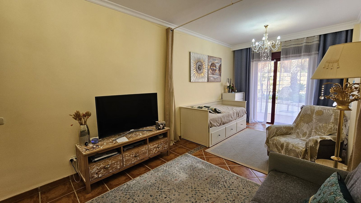 Appartement te koop in Estepona | 1 slaapkamers H5361145