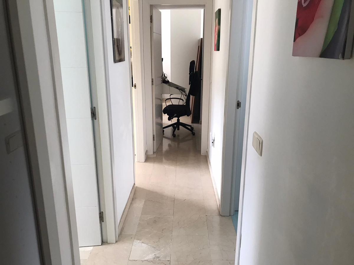 Appartement te koop in Estepona | 3 slaapkamers H5361697