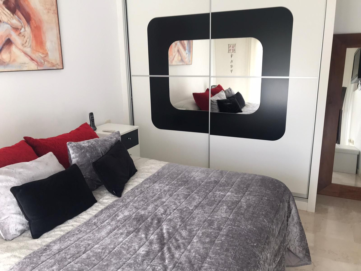 Appartement te koop in Estepona | 3 slaapkamers H5361697
