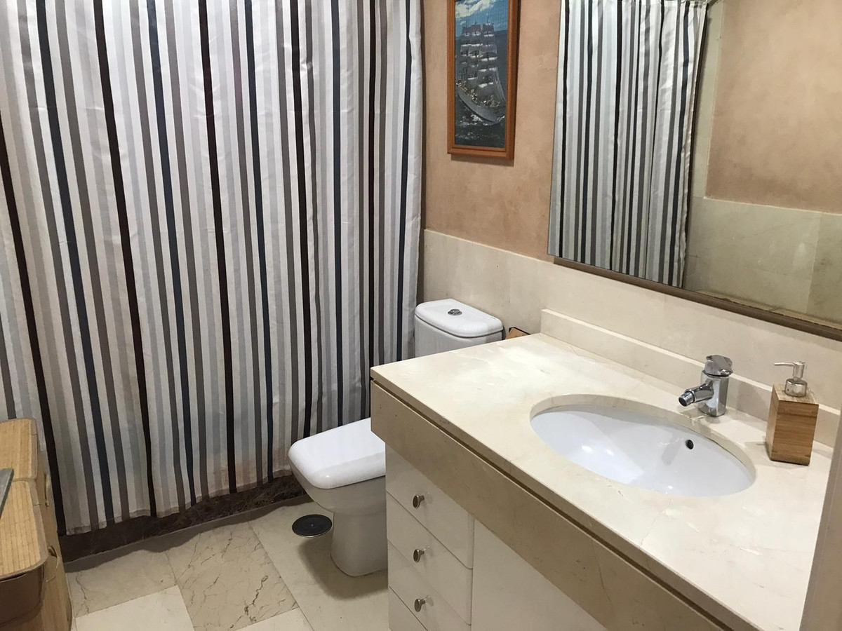 Appartement te koop in Estepona | 3 slaapkamers H5361697