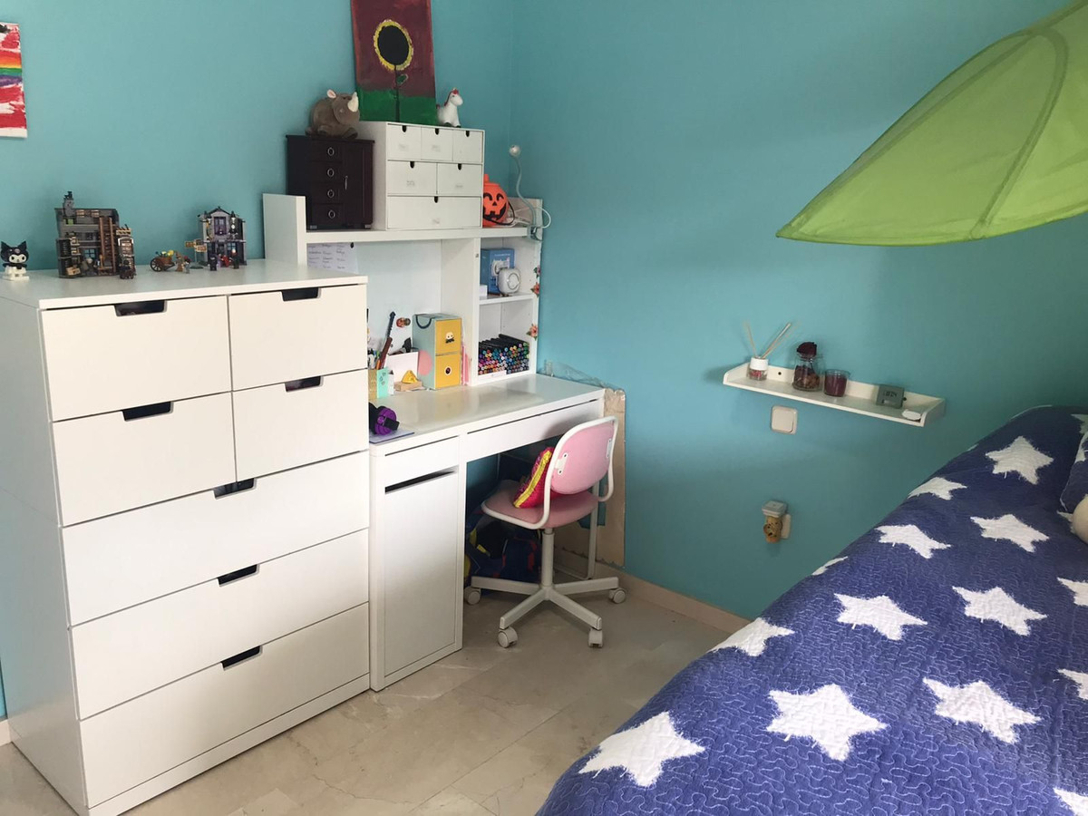 Appartement te koop in Estepona | 3 slaapkamers H5361697