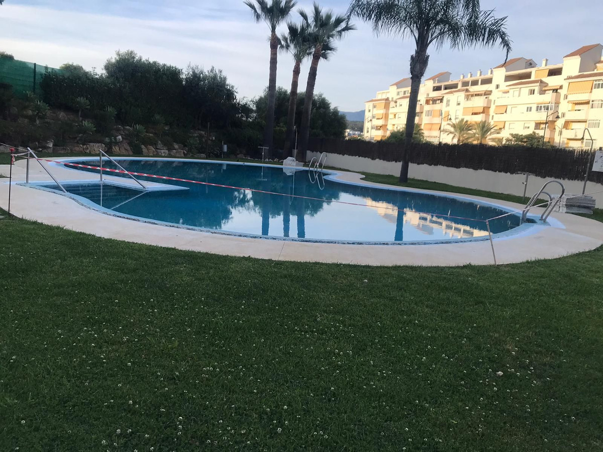Appartement te koop in Estepona | 3 slaapkamers H5361697