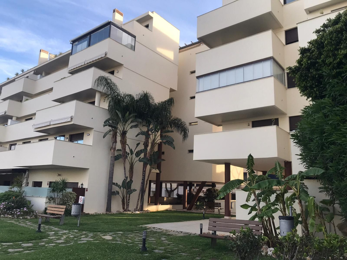 Appartement te koop in Estepona | 3 slaapkamers H5361697