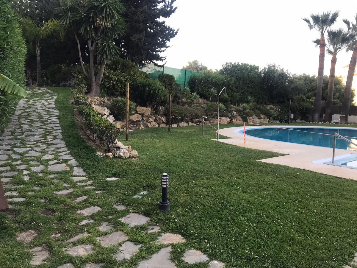 Appartement te koop in Estepona | 3 slaapkamers H5361697