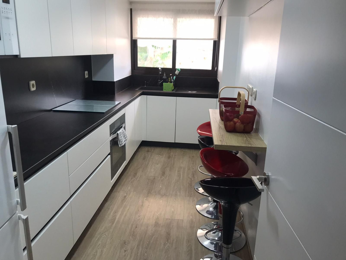 Appartement te koop in Estepona | 3 slaapkamers H5361697