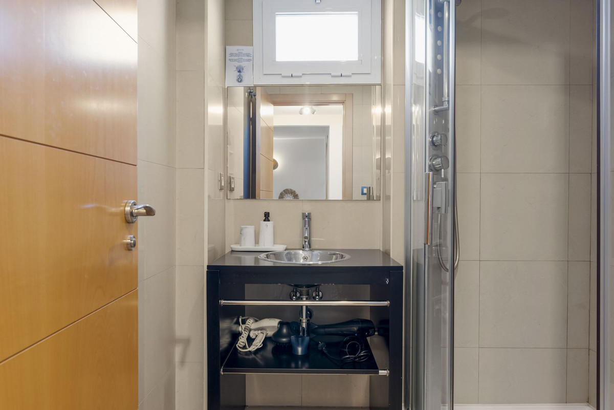 Appartement te koop in Estepona | 2 slaapkamers H5361883