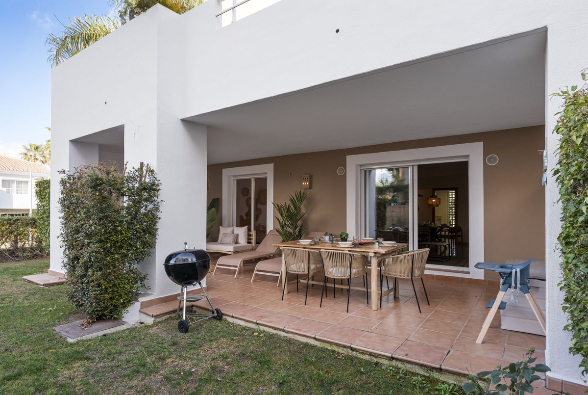 Appartement te koop in Estepona | 2 slaapkamers H5361883