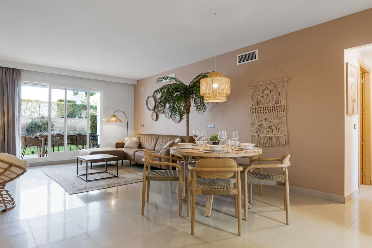 Appartement te koop in Estepona | 2 slaapkamers H5361883