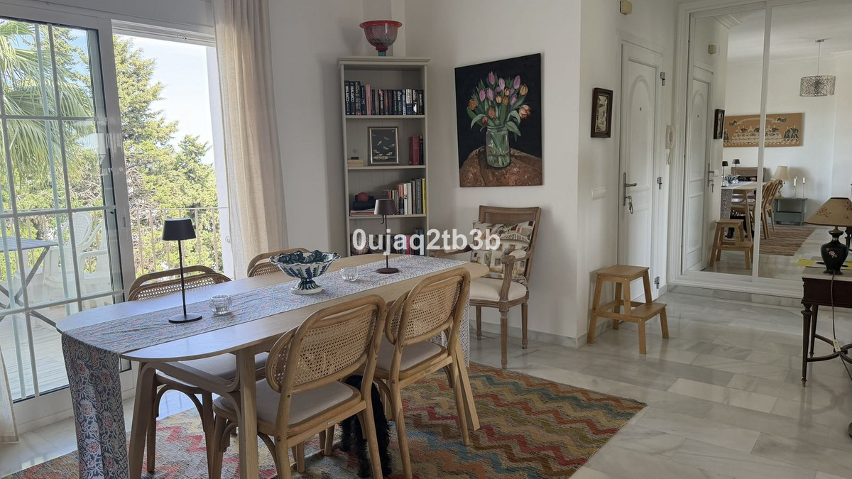 Appartement te koop in Estepona | 2 slaapkamers H5362549
