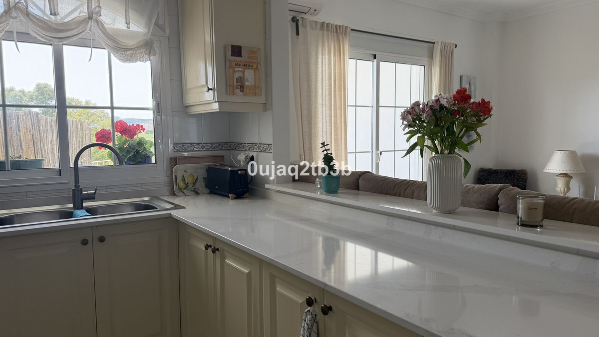 Appartement te koop in Estepona | 2 slaapkamers H5362549