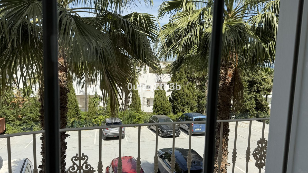 Appartement te koop in Estepona | 2 slaapkamers H5362549