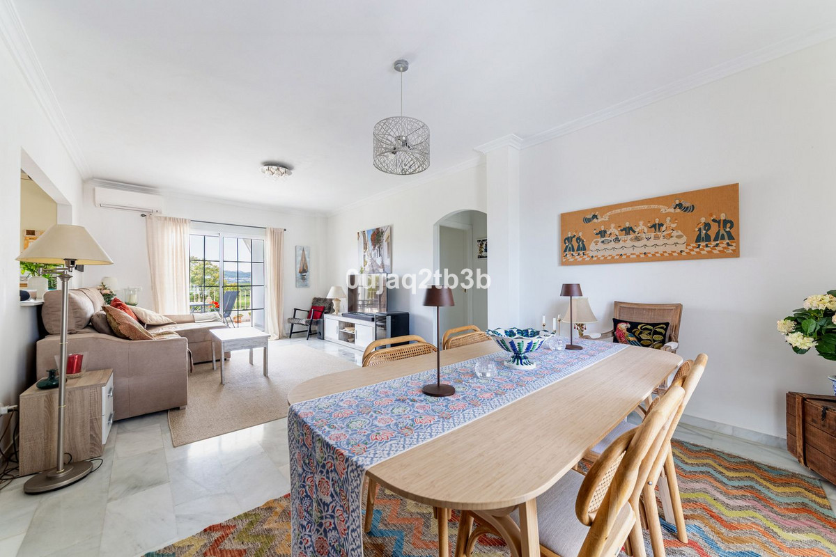 Appartement te koop in Estepona | 2 slaapkamers H5362549