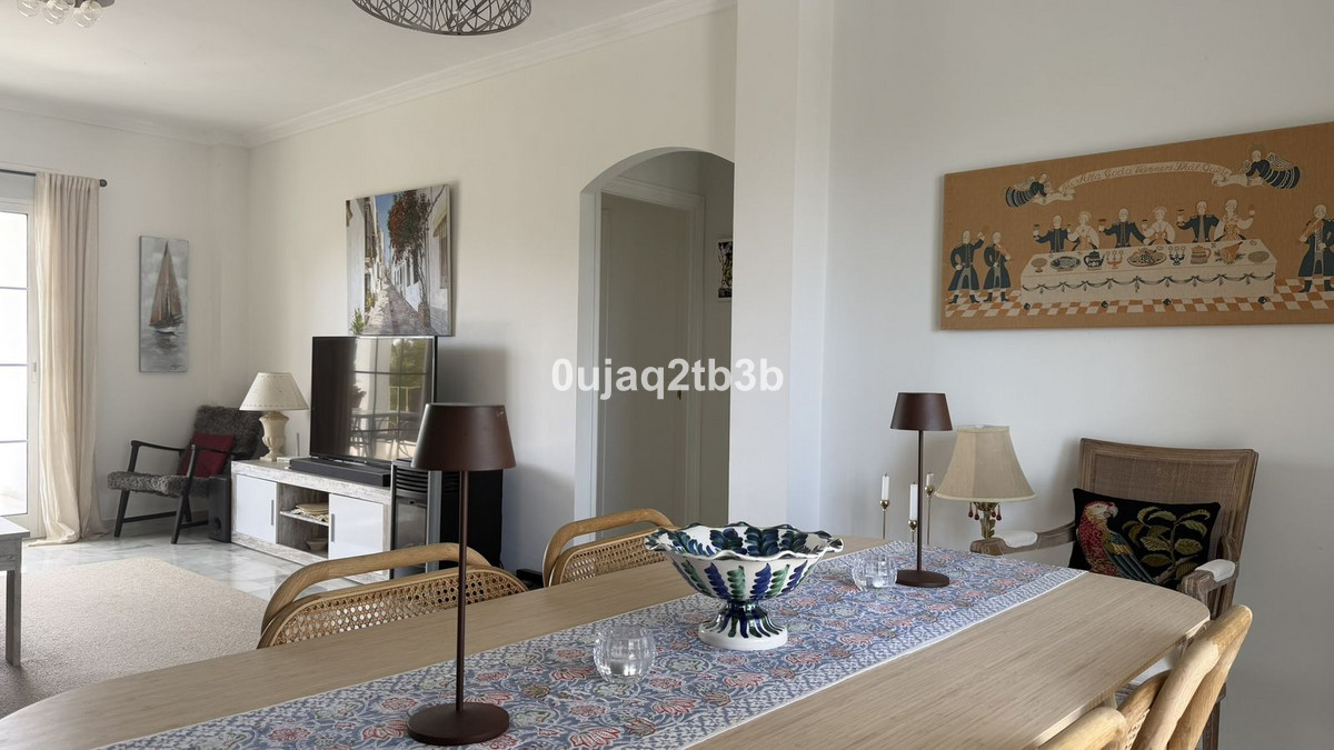 Appartement te koop in Estepona | 2 slaapkamers H5362549