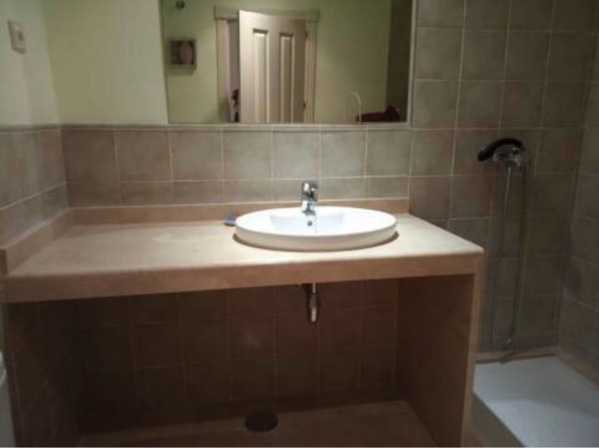 Appartement te koop in Estepona | 2 slaapkamers H5362918