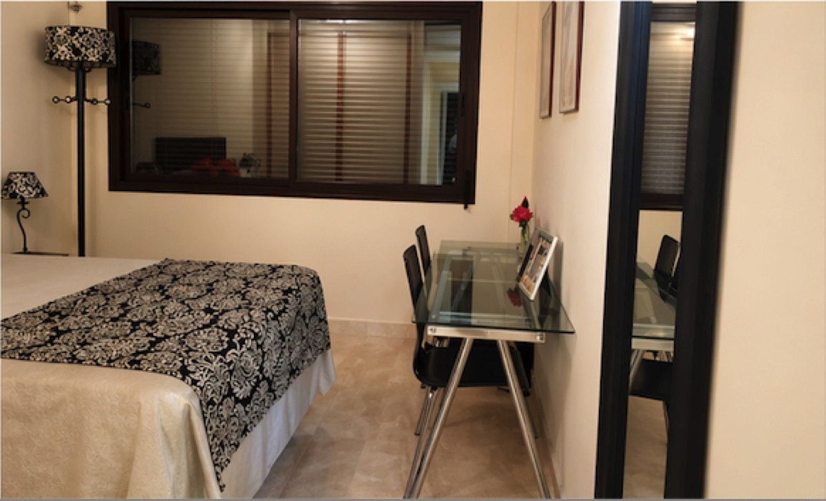 Appartement te koop in Estepona | 2 slaapkamers H5362918