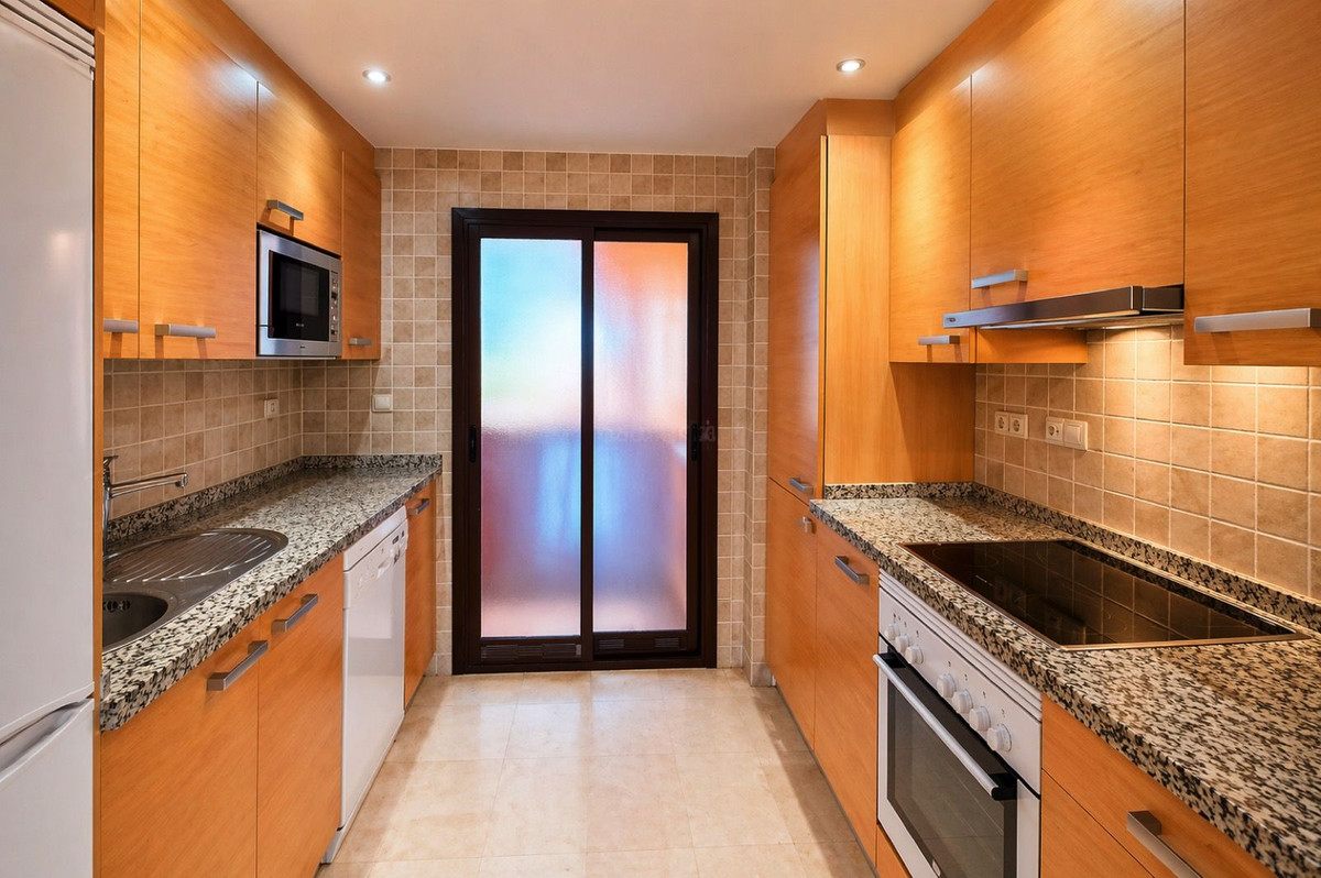 Appartement te koop in Estepona | 2 slaapkamers H5362918